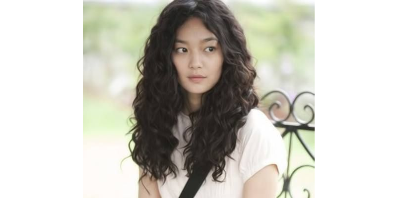 Model Rambut Keriting Korea Shi Min Ah
